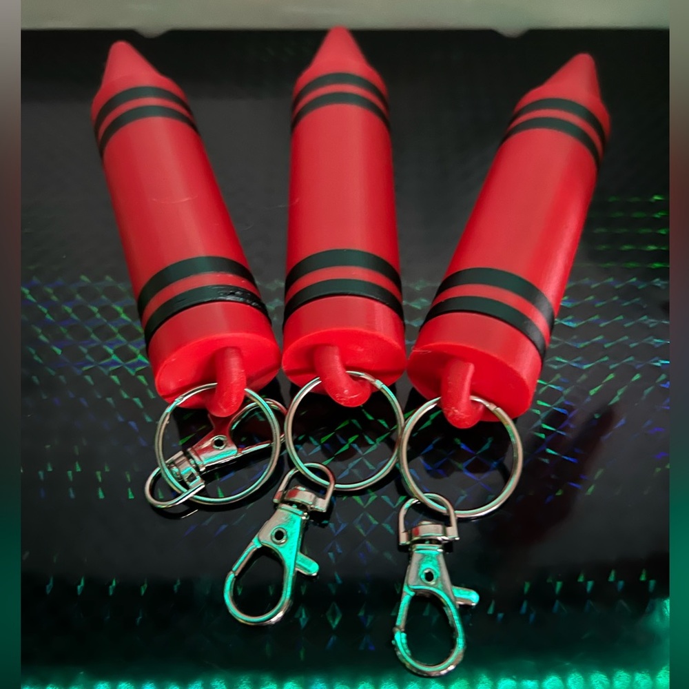 Christmas Crayon Chapstick Holder Keychain by 3D print